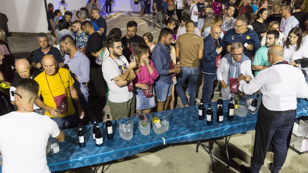 Vino, musica e astronomia: “Riflessi di Stelle” a Cantina di Venosa